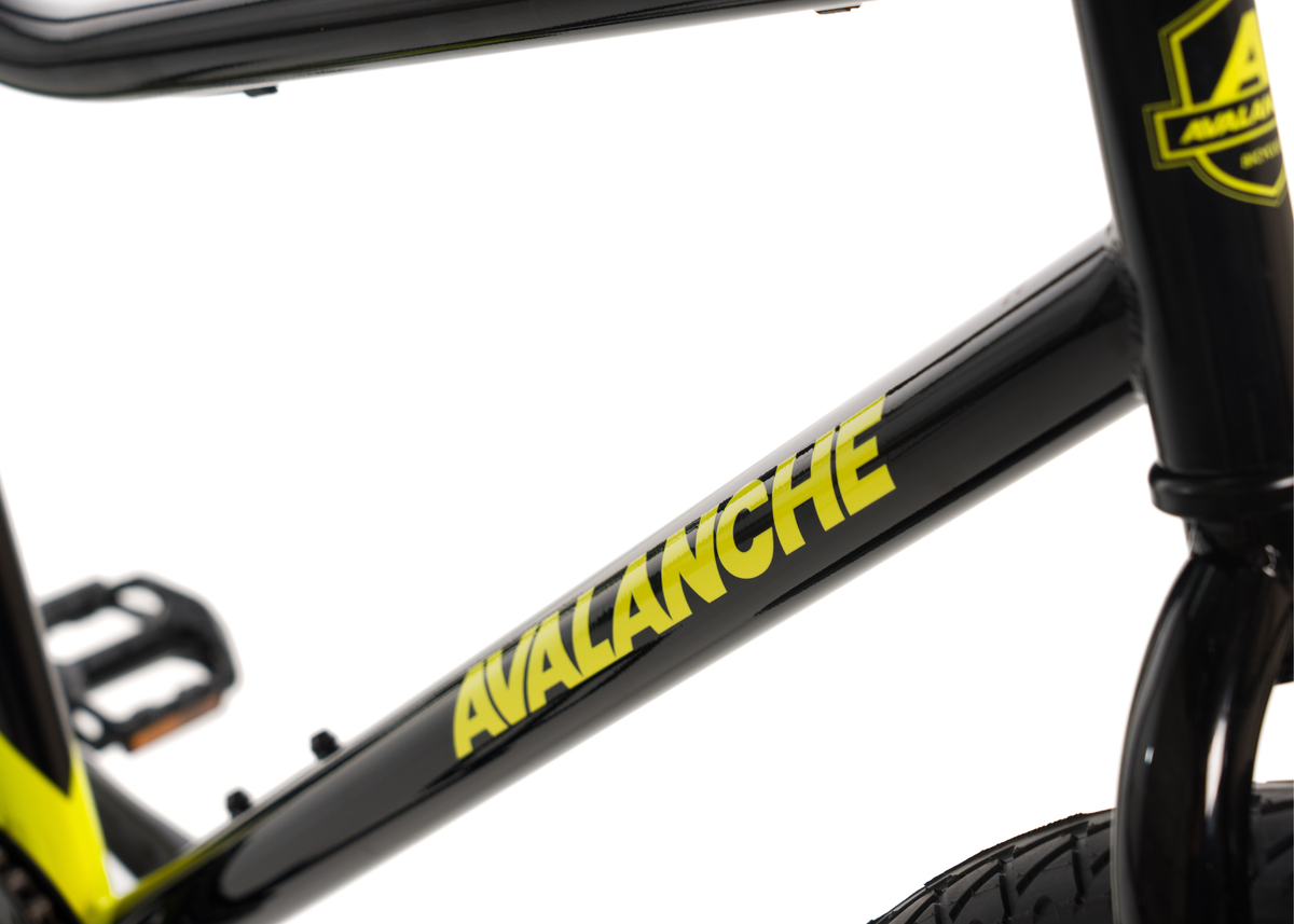 Avalanche Charge 10 Hyper Green/Black