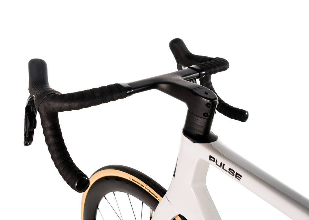 Avalanche Pulse Pearl Black