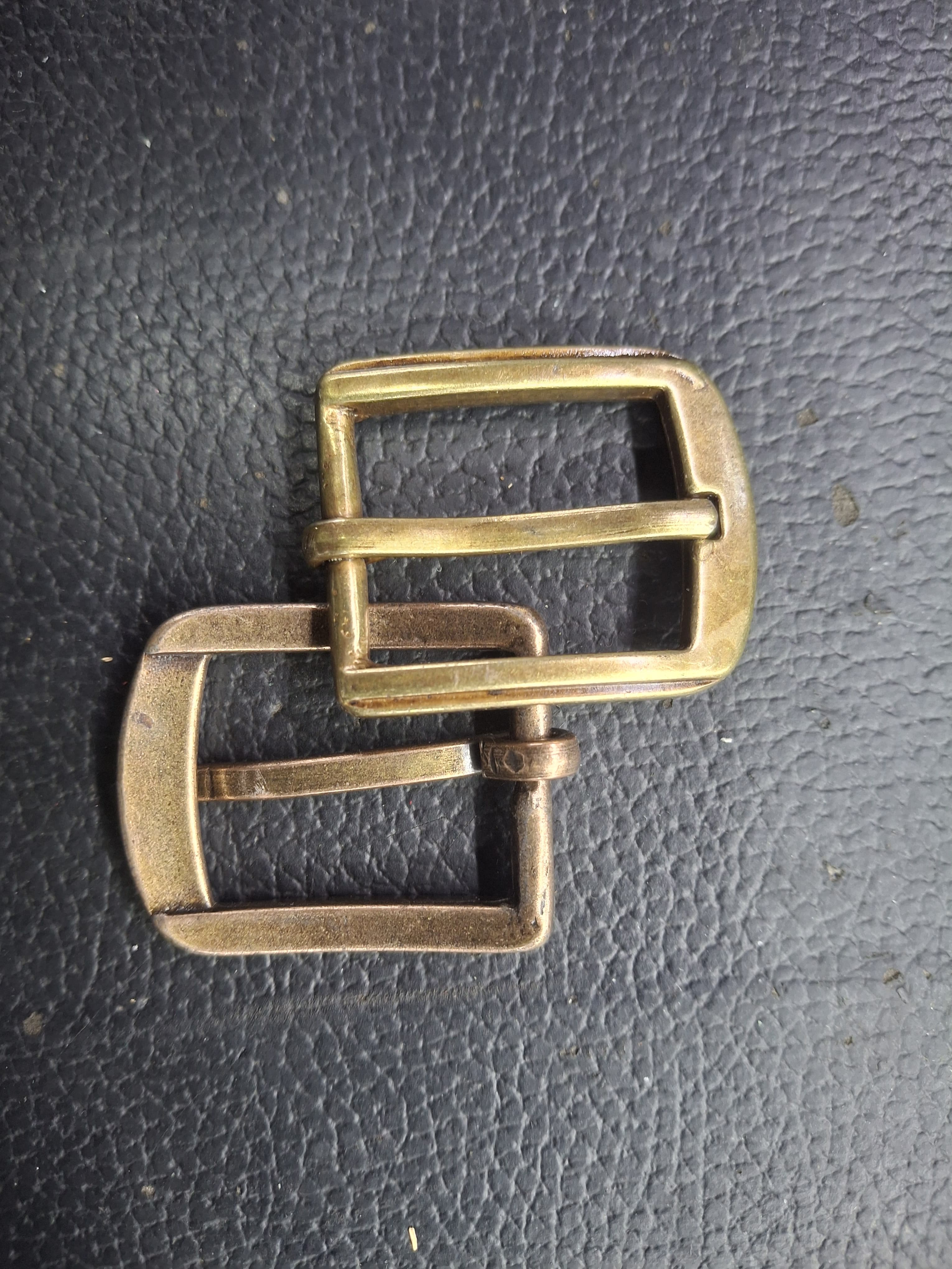Buckle 25mm Ant Brass Saddle Creek