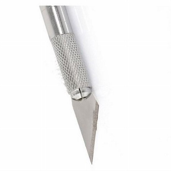 Knife scalpel like single blade