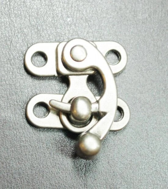 Clasp swing antique nickle medium