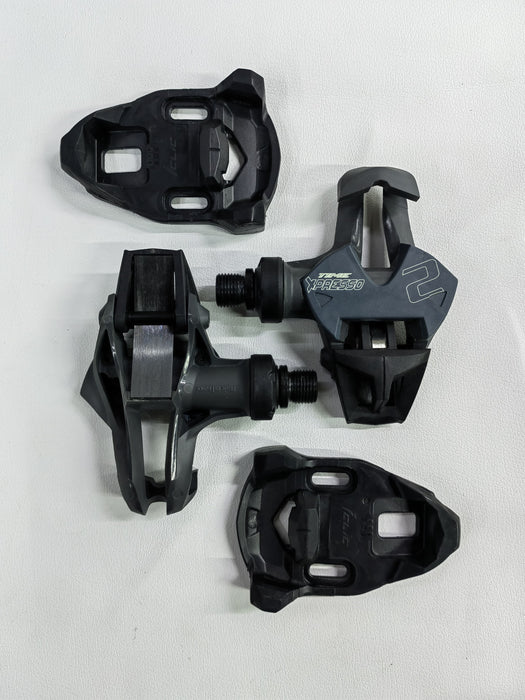 Pedals Xpresso Black and Grey