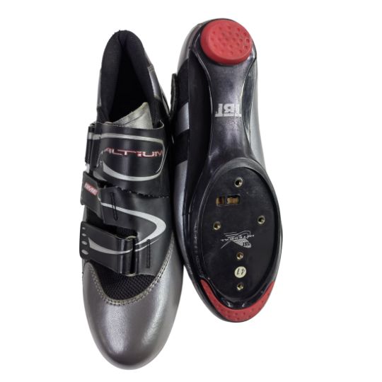 Shoes Cycling Altium Euro 41 Black and Silver