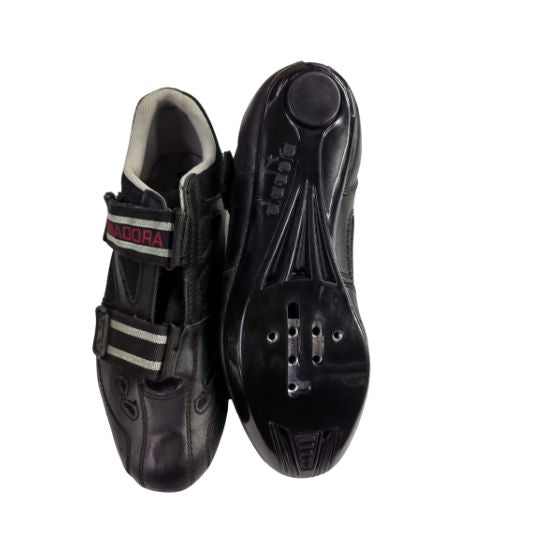 Shoes Cycling Euro 41 Black and Red