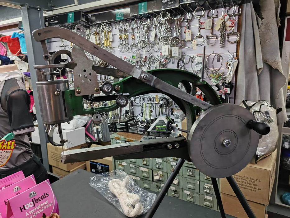 Leather shoe patching machine