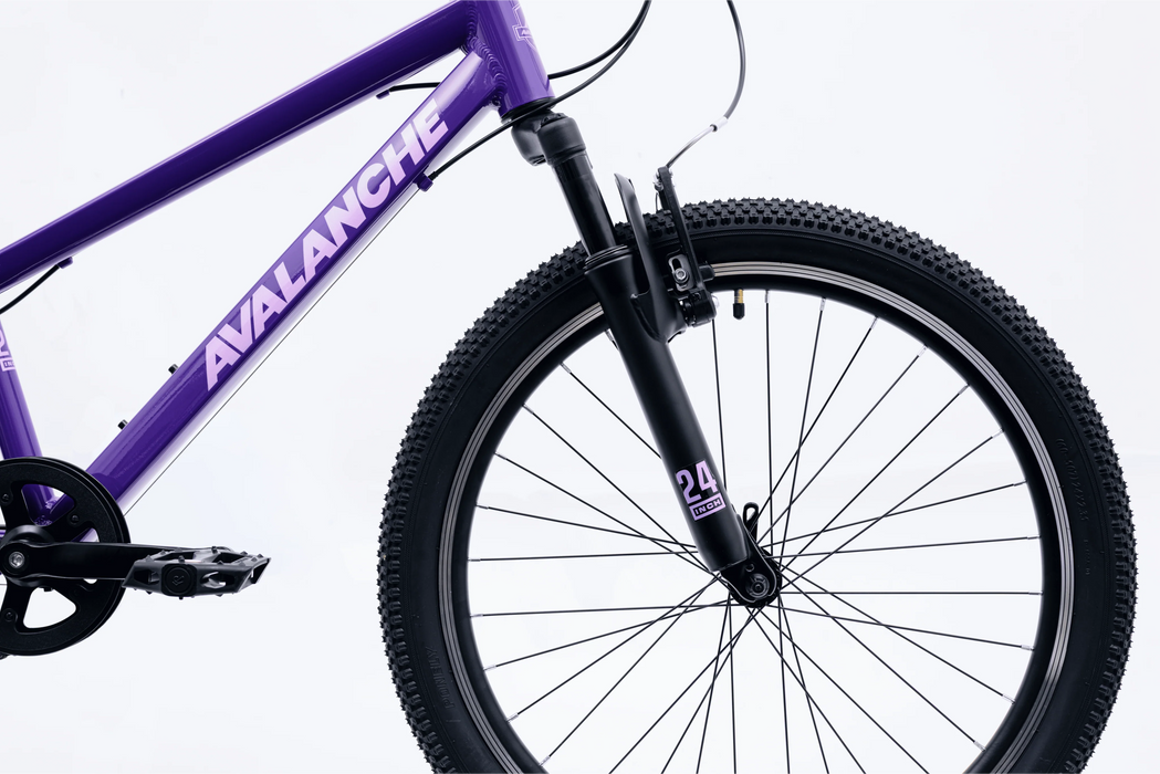 Avalanche cosmic girls 24 inch bike Purple