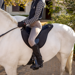 Bareback pad shaped numnah treeless saddle
