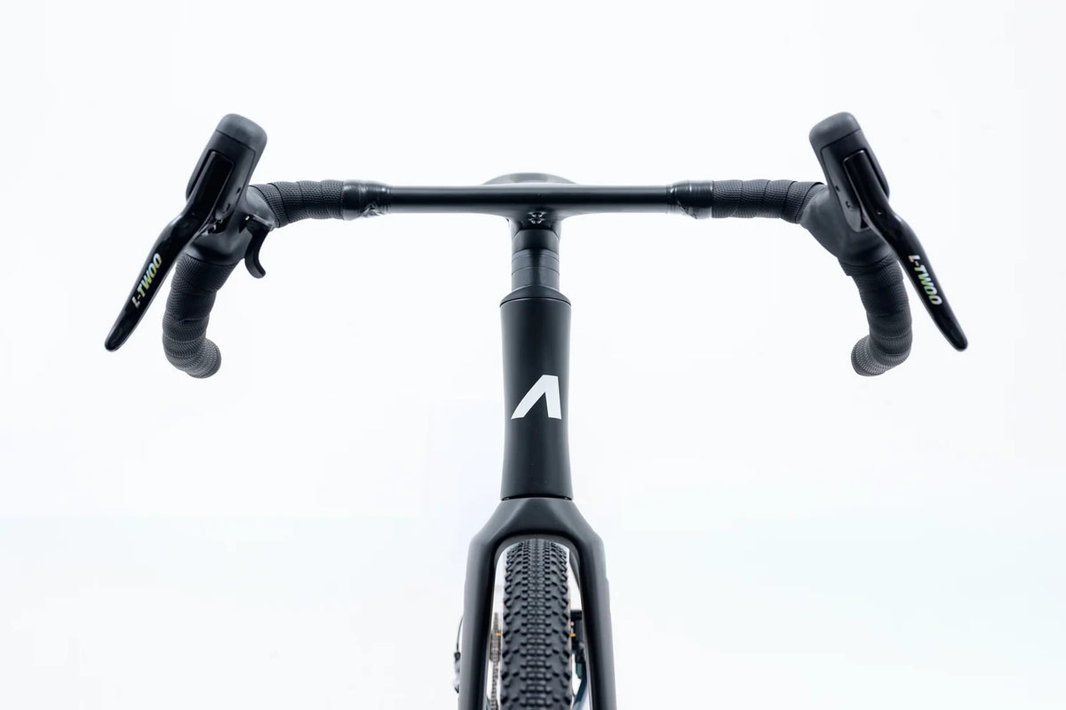 Avalanche ROAM CARBON GRAVEL BIKE BLK/ GREEN