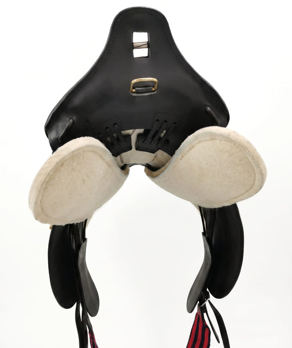Saddle military with suede cushion