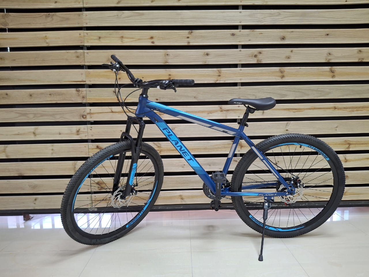 Planet Trendy 29" with shock - Frame Size 21