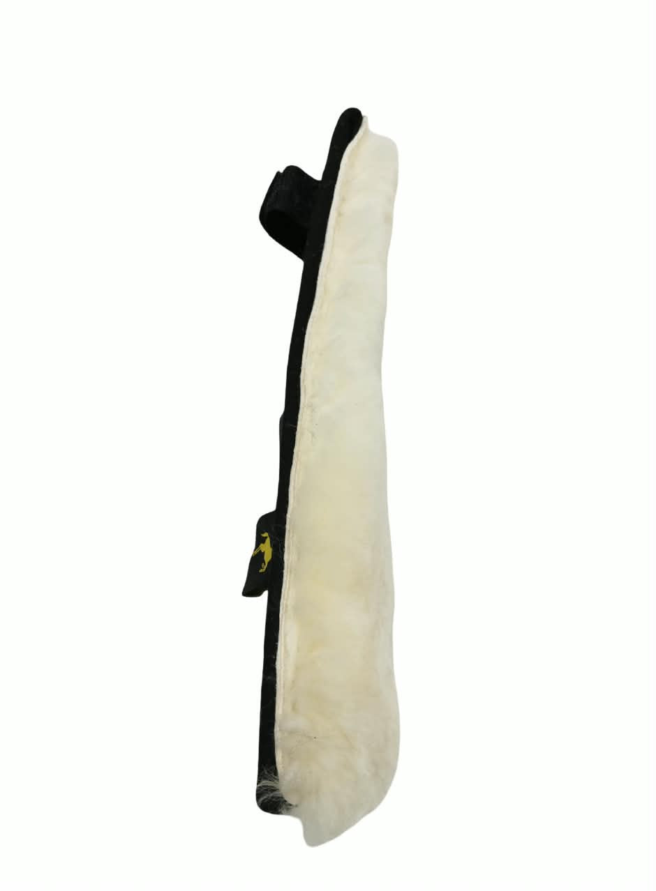 Bartl sheepskin chin cover