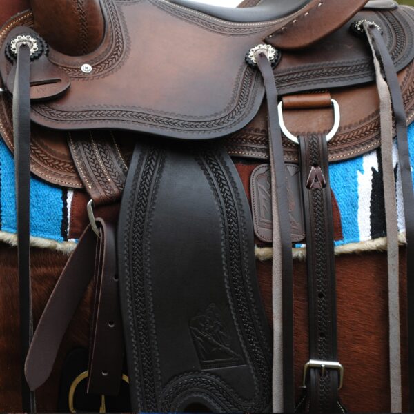 Western Saddle – The Fort Worth