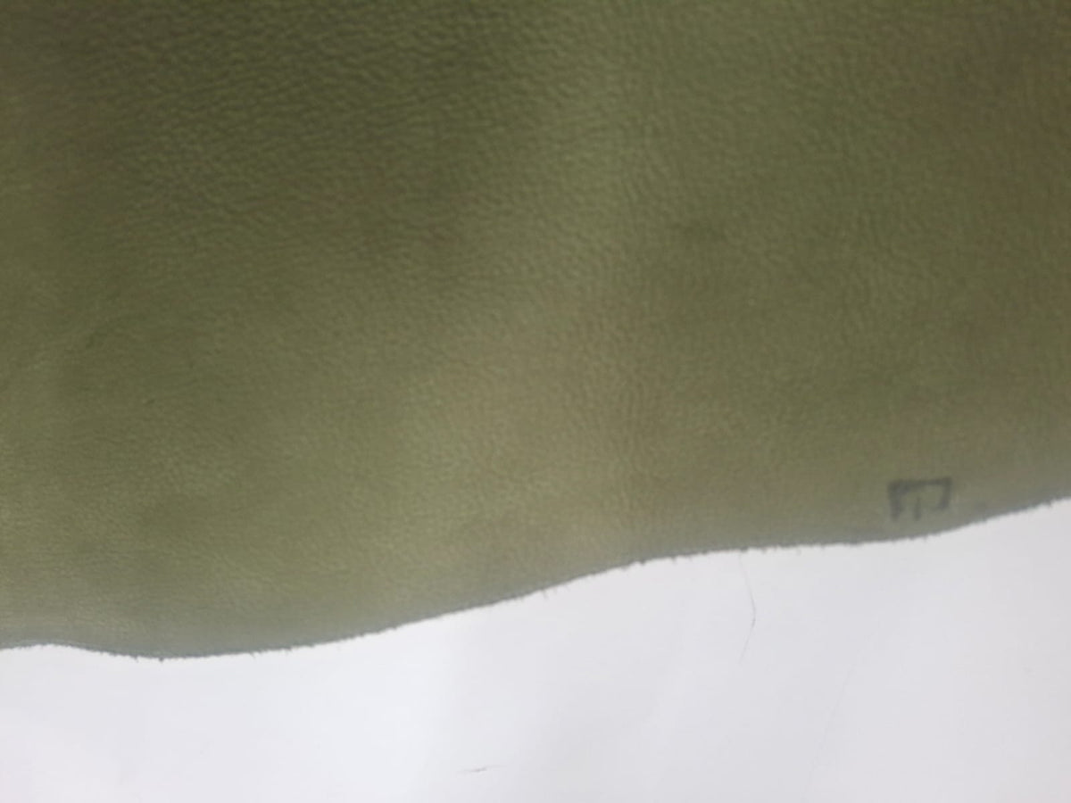 Leather Army Green Chrome/VEG sides –Through Dyed  1.3 – 2 mm Bagging Leather (±185 dm²)