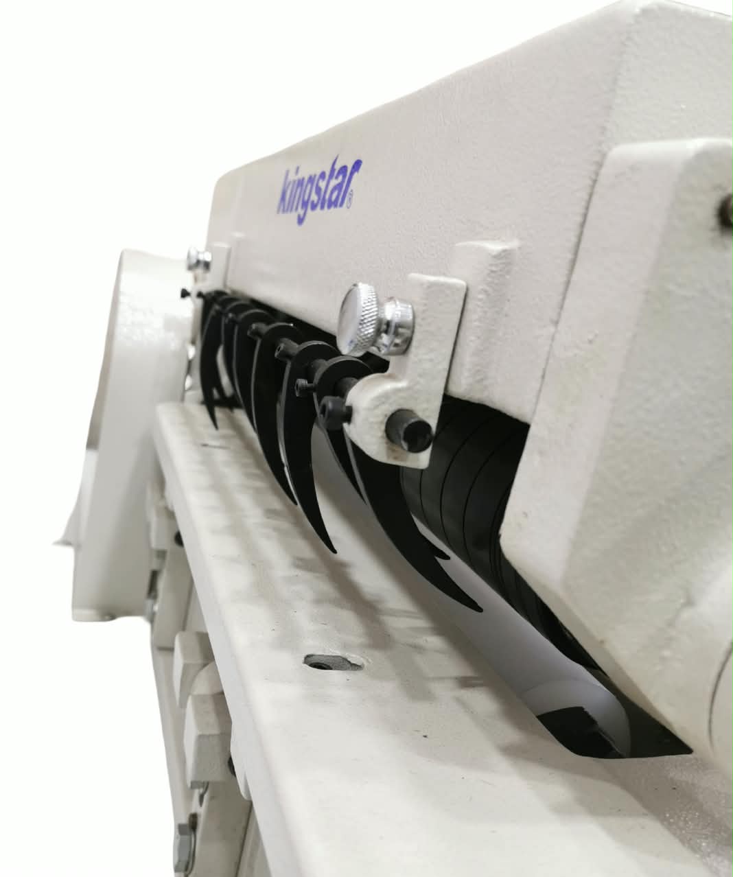 STRAP CUTTER MACHINE