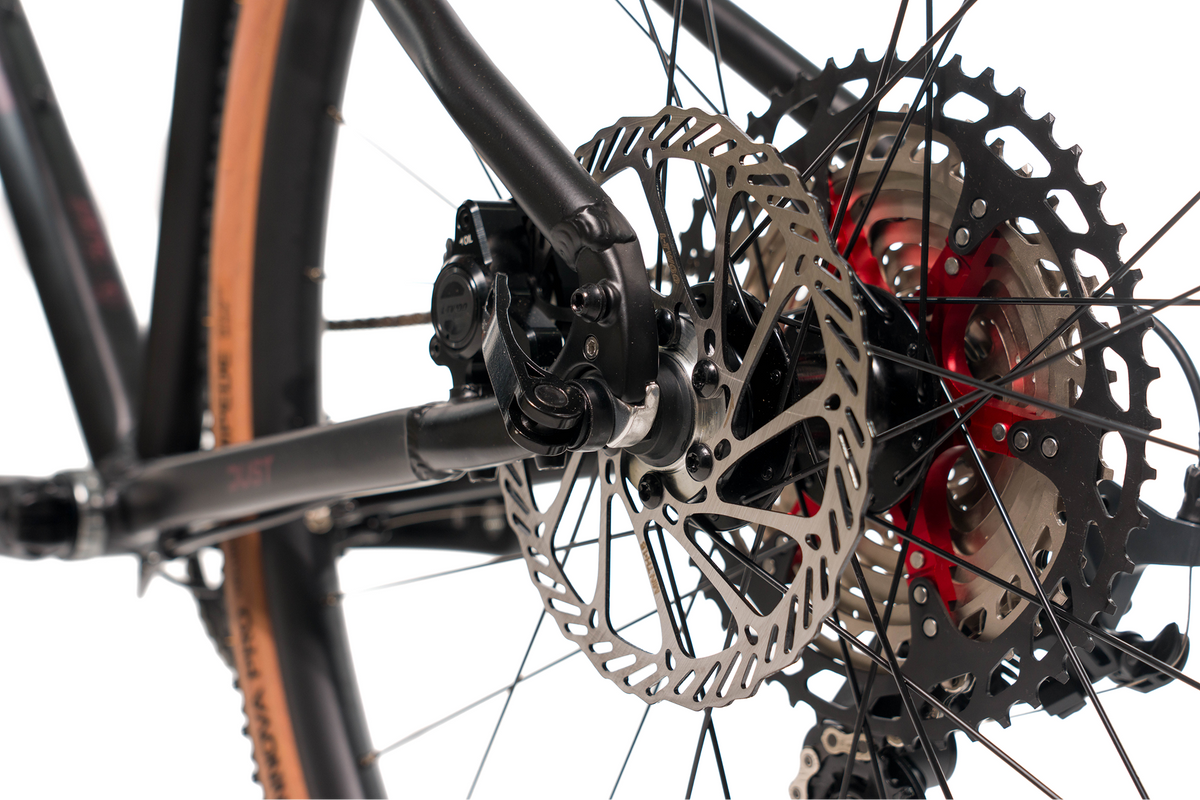 Avalanche Dust Gravel Bike Matte Black