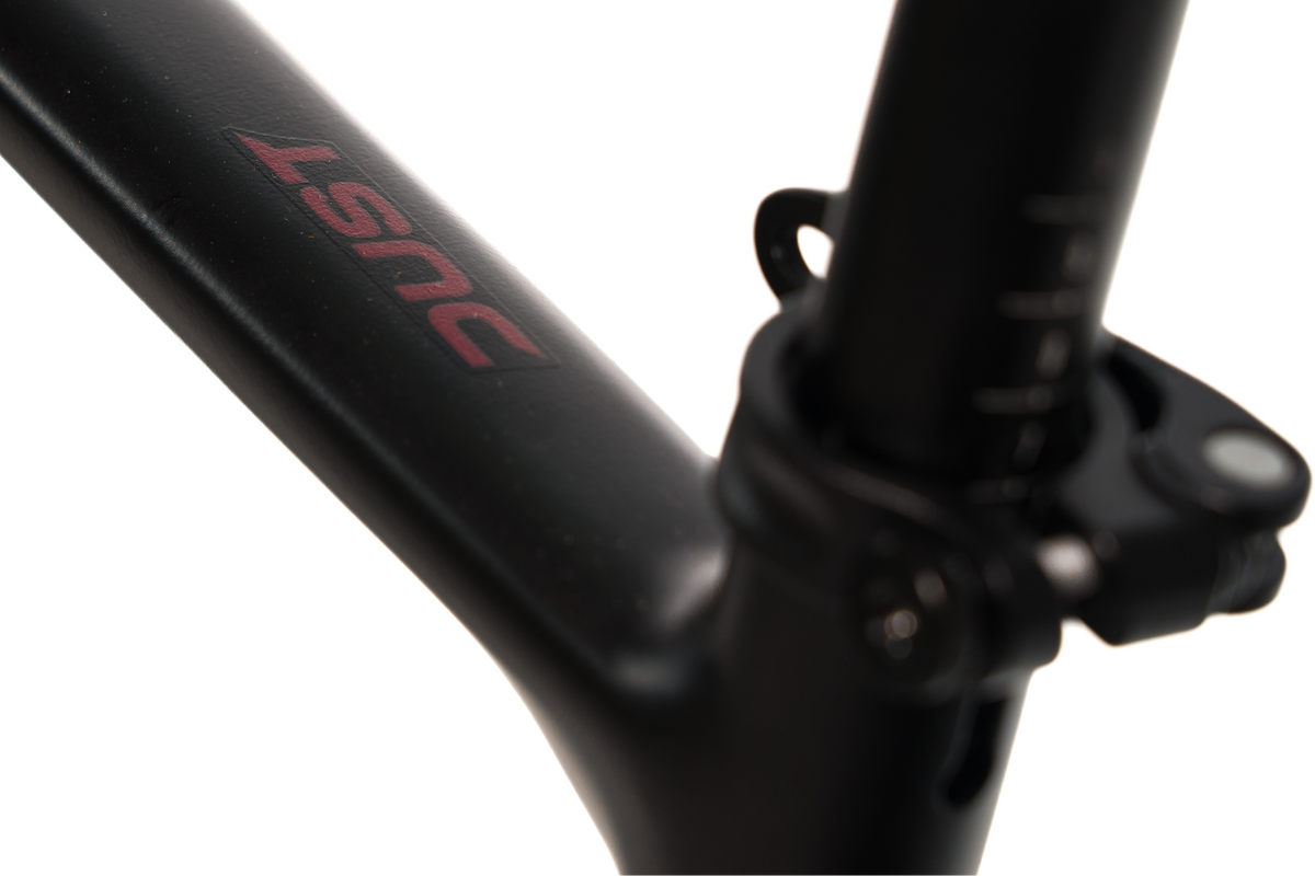 Avalanche Dust Gravel Bike Matte Black